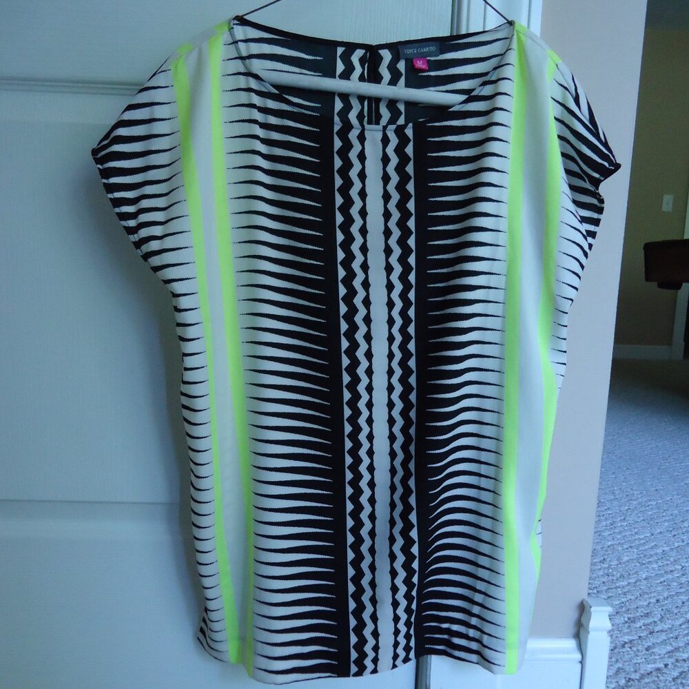 Vince Camuto Top M